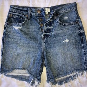 Cutoff high waisted shorts